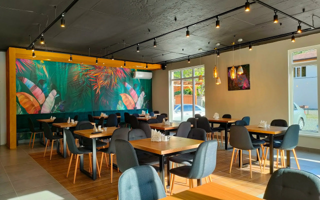 Отель Amra Sunrise