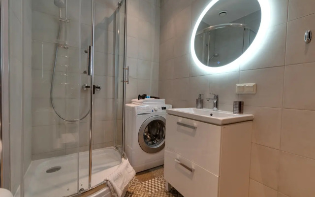 Apartamenty Standartnye s Balkonom i Vidom na Gorod Business Apartments