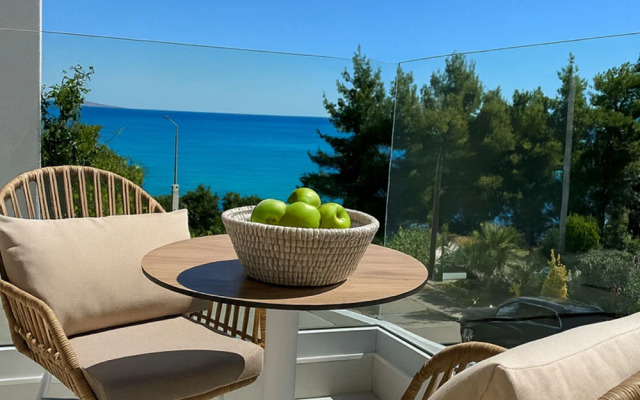 Отель Gloria luxury suites