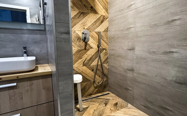 Апартаменты GEOMETRY - Просторная квартира с панорамным видом на реку в центре