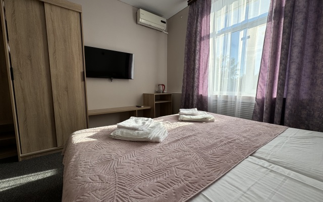 Rose Caucasus Verde Guest House