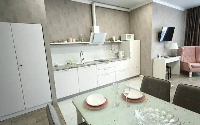 Апартаменты - студия 45 м² на Первой Линии Моря