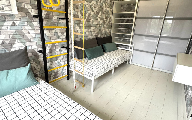 Квартира рядом с УВЗ Орджоникидзе 12