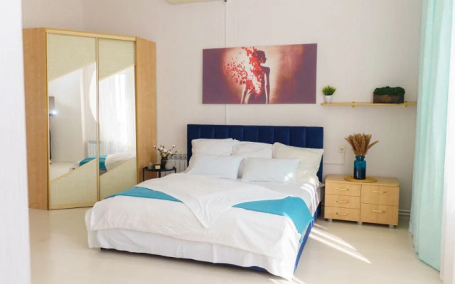 Квартира на Бульваре Роз 13