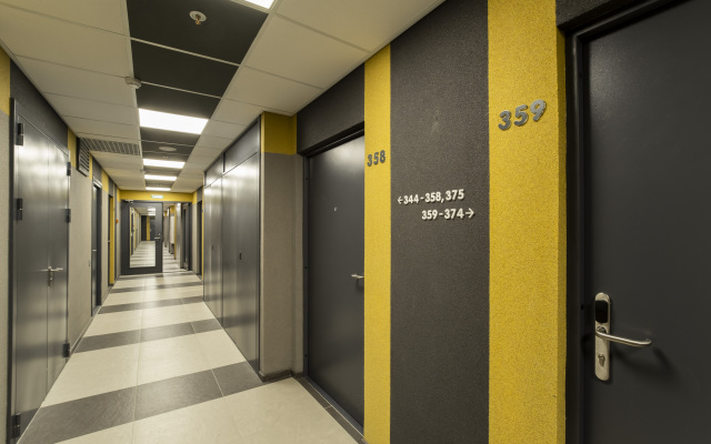 LuxApart U Metro Kupchino Apartment