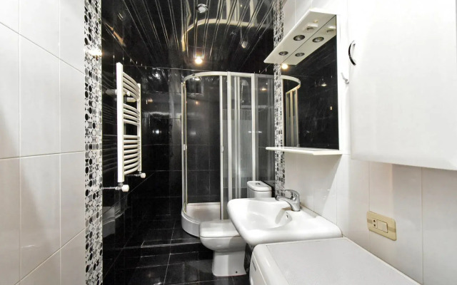 2-K v Novostroyke, Ulitsa In Yerevantsu, Hh399 Flat