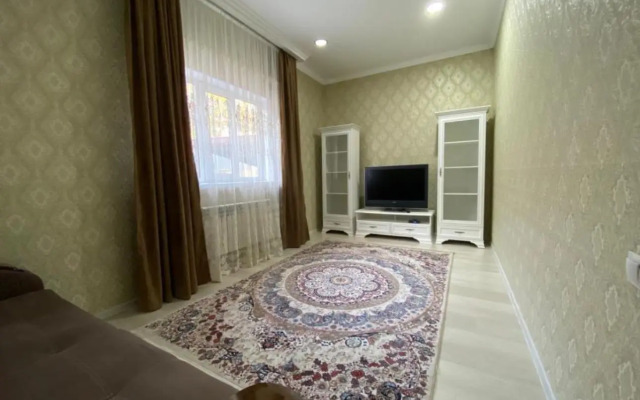 V Gostevom Domike Ot Best House Almaty Apartments