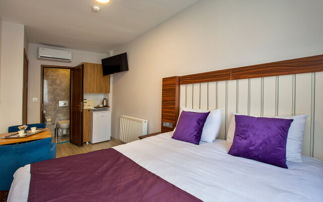 Pera Sultan Suite Hotel