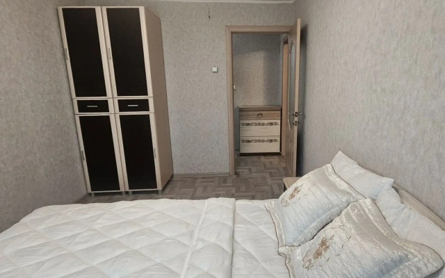 Квартира на улице имени Космонавта Поповича 40