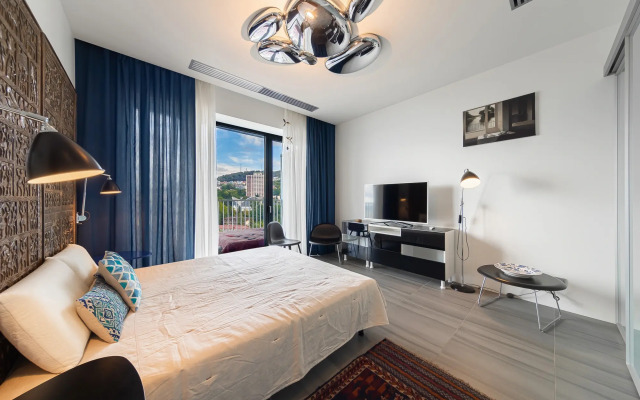 Dizaynerskiy v ZHK Akter Gelaksi Apartments