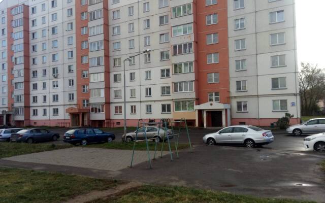Na Ulitse Perekopskaya 26 Apartments