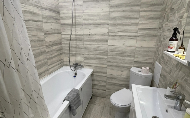 Апартаменты уютные на улице Игоря Киртбая 22