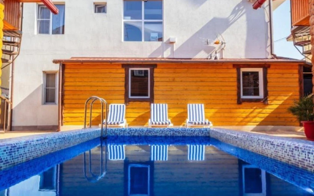 Noy Guest House
