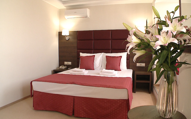 Hotel Milot