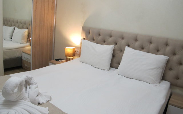 Na Bulvare Nadezhd 4/3 Apartments