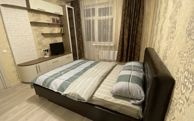 Na Ulitse Pavshinskiy Most 1/5 Flat