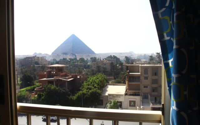 Tiba Pyramids Hotel Resort