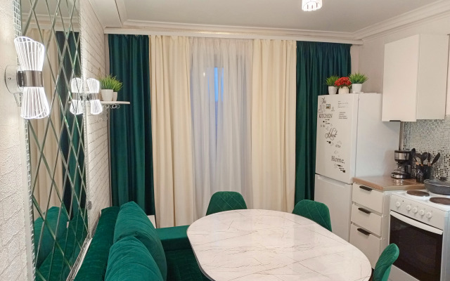 Апартаменты в Университетском Изумруд Lion Apart