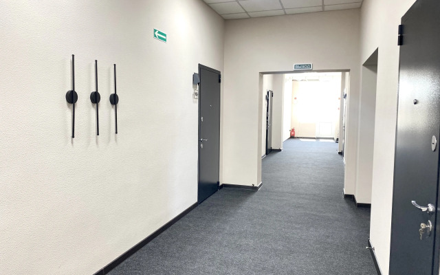 Dekabrist V Geofizicheskom Hostel