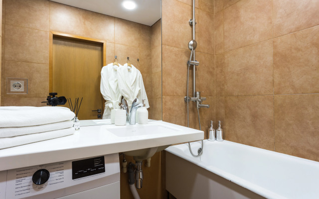 Апартаменты  на 18 Этаже Hugge Place