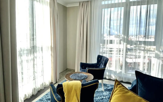 Квартира Просторная с Панорамными Окнами