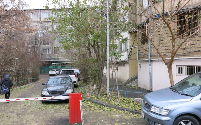 Ploschad Andreya Sakharova Flat