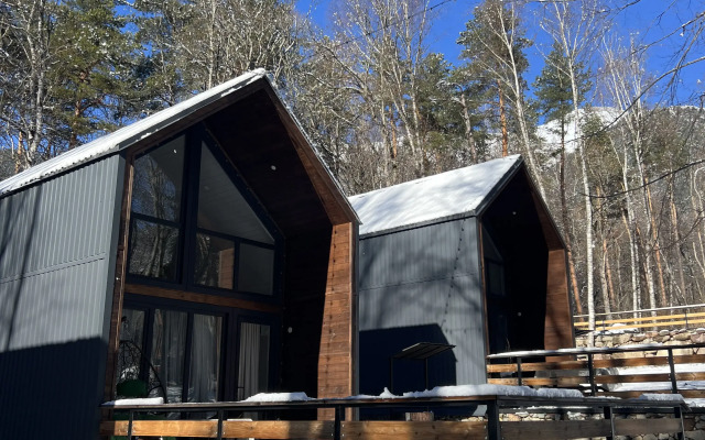 Шале Aishah House