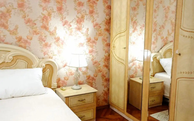Na Ul Roz 41 Flat