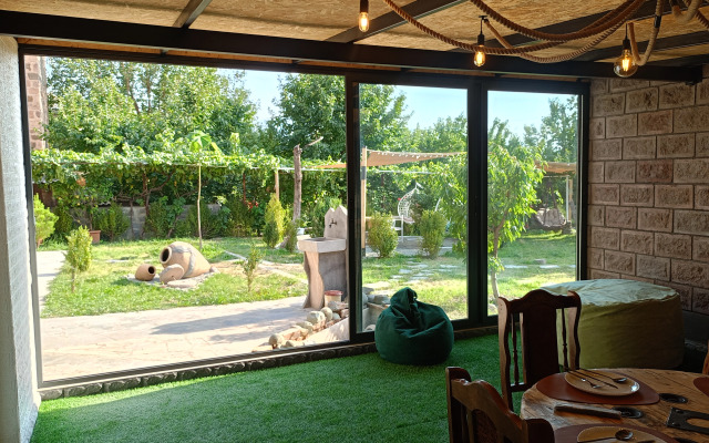 Khachatryan's Guest House