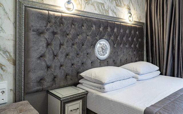 Dvukhmestnye  S Vidom Na Aerariy Apartments