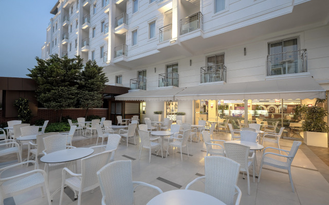 Sealife Family Resort Hotel