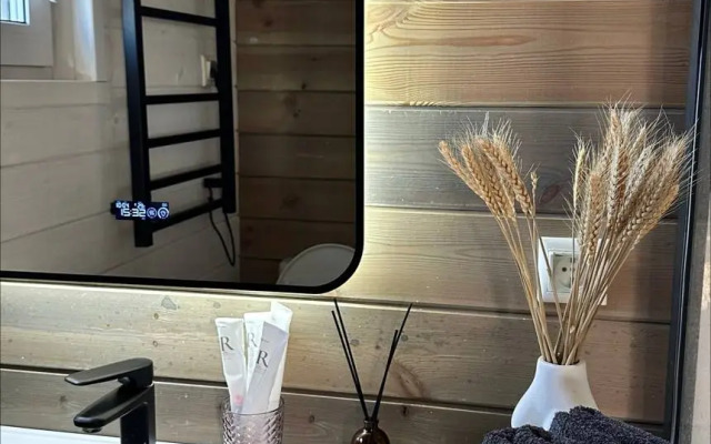 Частный дом Lake House