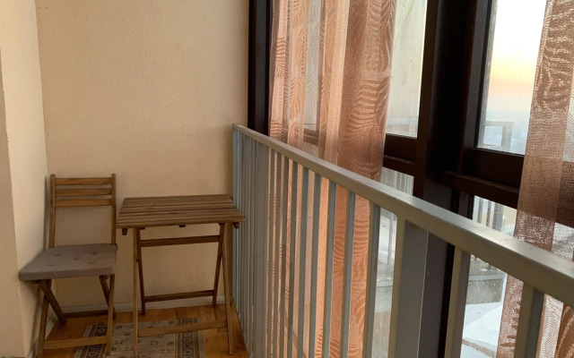 LifeHome Na Ivanova 1 Apartments