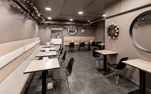 Отель Тесла