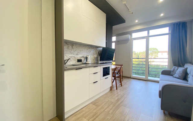 More Kvartir S Panoramnymi Pknami Vid Na Bambukovuyu Roshchu Flat