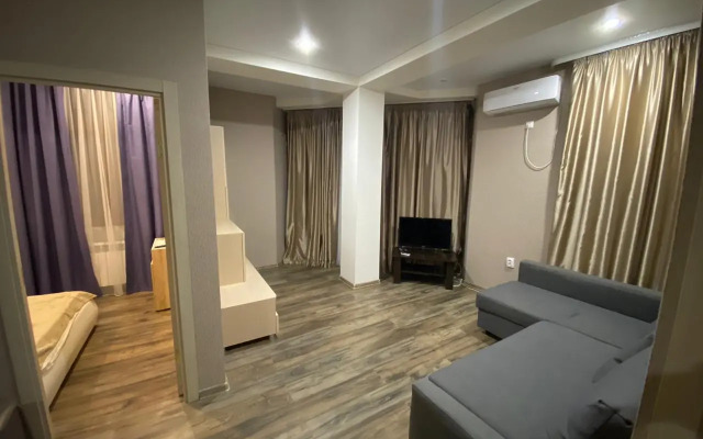 2kh Komnatnaya na Ulitse Sledopytov Flat