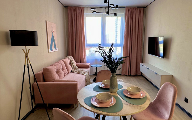 Stilnaya kvartira u metro Nekrasovka Apartments