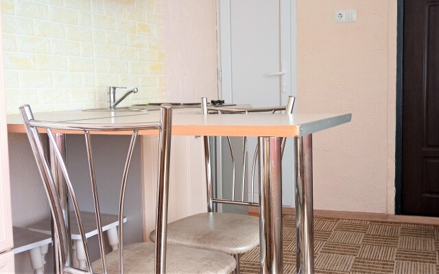 Studiya S Dvorikom V Plyazhnoy Zone Flat