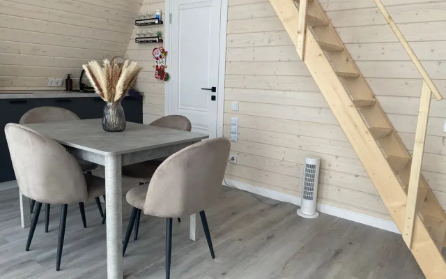 Uyutny i Sovremenny Private house Barnkhaus