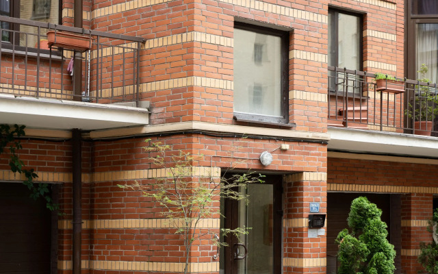 Апартаменты с балконом на набережной канала Грибоедова