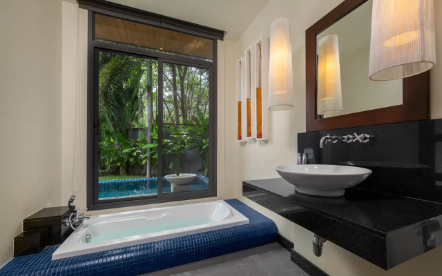 Flores 3BR Private Pool10 min to Nai Harn Villa