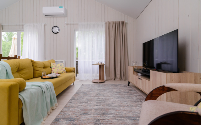 Simple Life Home 361 Private House