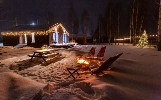 Point 377 Cheremuhovyj Guest House