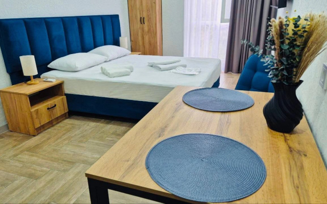 Uyutnaya Studiya Dlya Dvoikh Apartments