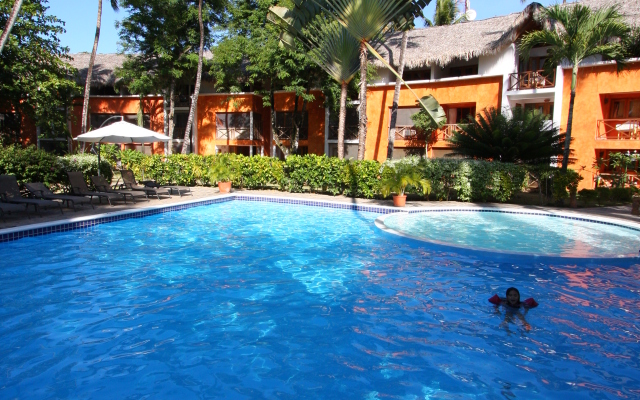 Residencia Del Paseo Apart-Hotel