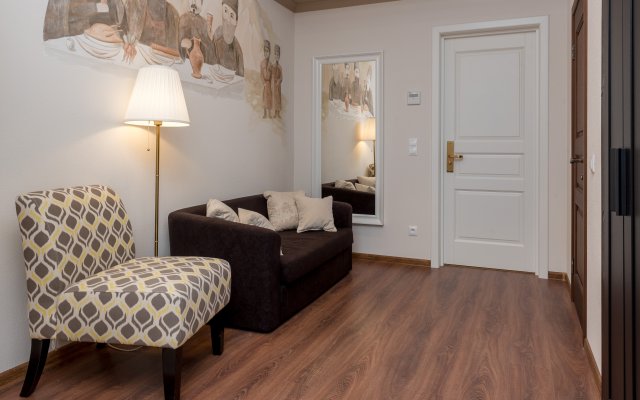 Welcome House Hotel