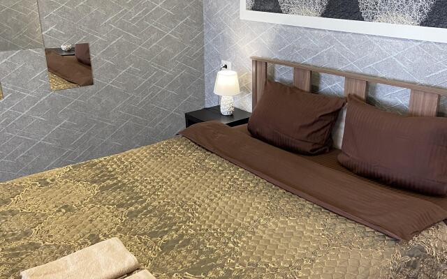 Апартаменты Dubki с Джакузи Шестиместные с 4 кроватями