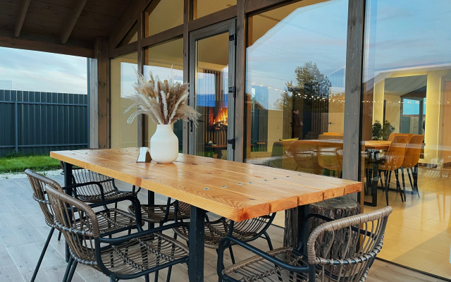 Prostorny Barnkhaus S Panoramnymi Oknami Private House