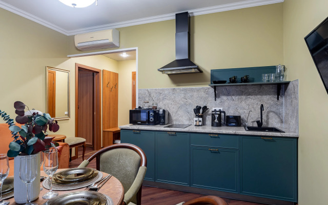 Квартира классическая евро-двухкомнатная на Столярном переулке