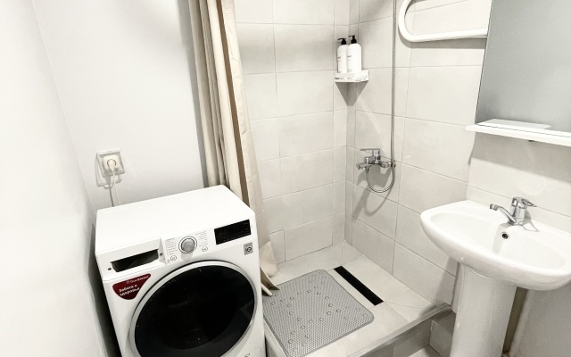 Dvukhkomnatnaya Dolinsk Flat
